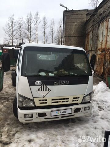 Isuzu nqr75p a