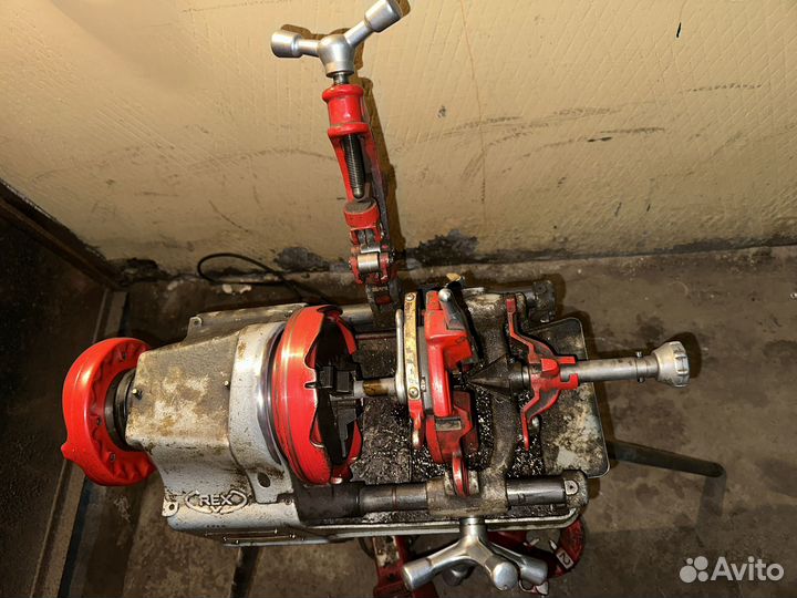 Резьбонарезной станок REX