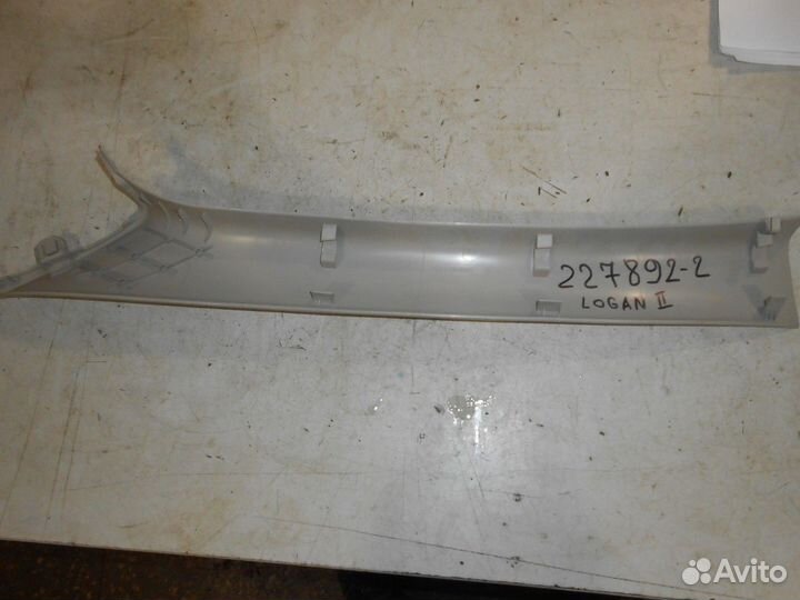 Обшивка стойки передняя правая (Renault Logan)