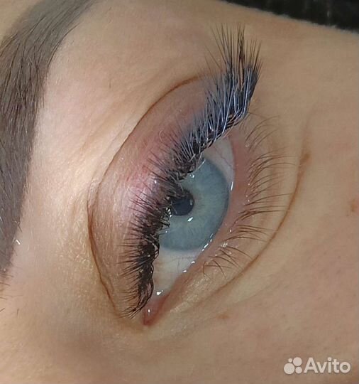 Маникюр, наращивание ресниц