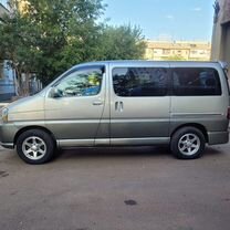 Toyota Regius 2.7 AT, 1999, 270 500 км, с пробегом, цена 1 050 000 руб.