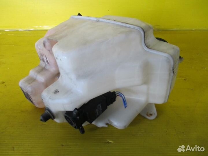 Бачок стеклоомывателя