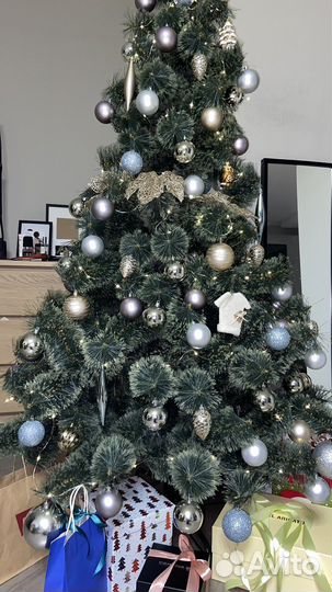 Елка искусственная (сосна) + новогодние украшения