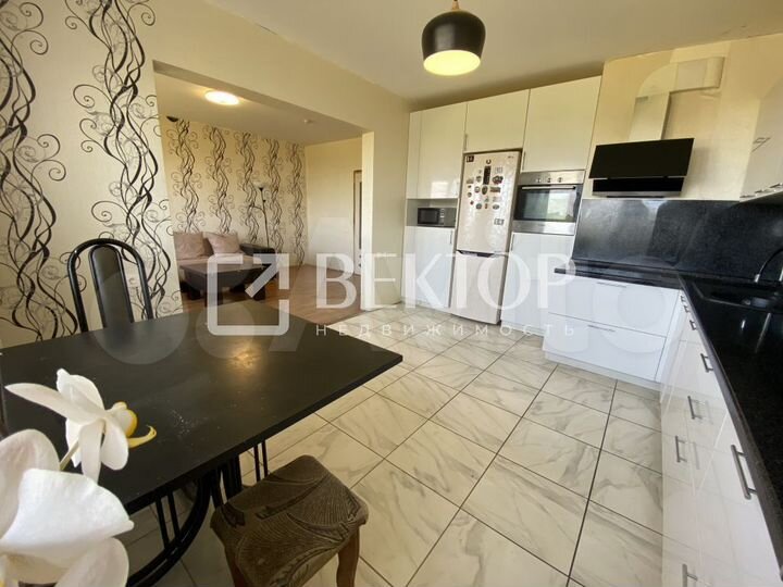 3-к. квартира, 79,3 м², 13/15 эт.