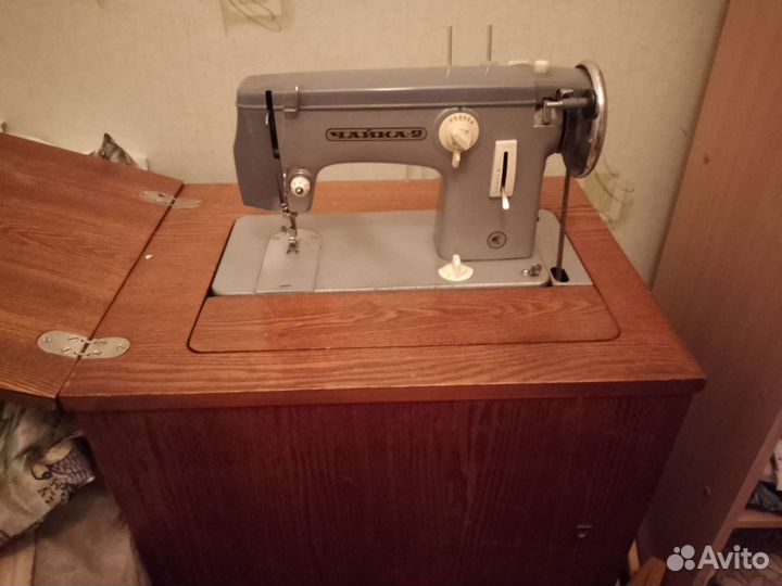 Швейная машина Чайка 2