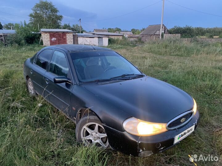 Ford Mondeo 1.8 МТ, 1997, 308 000 км