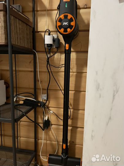 Вертикальный пылесос JVC JH-VS 125
