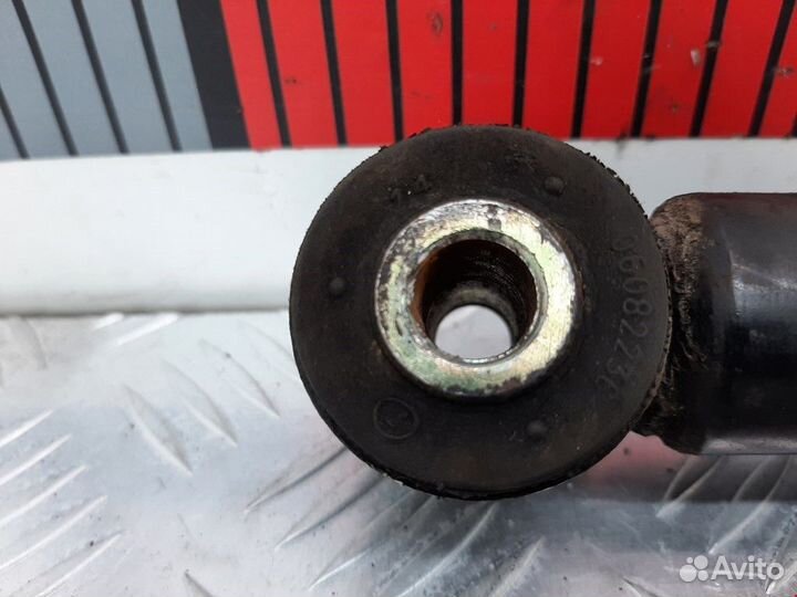 Амортизатор задний левый Ford Fiesta 5 2004