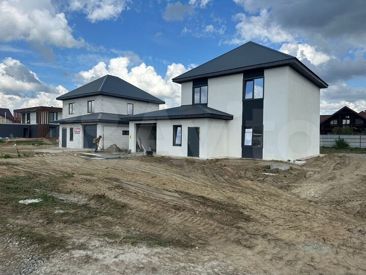 Дом 181 м² на участке 10 сот.