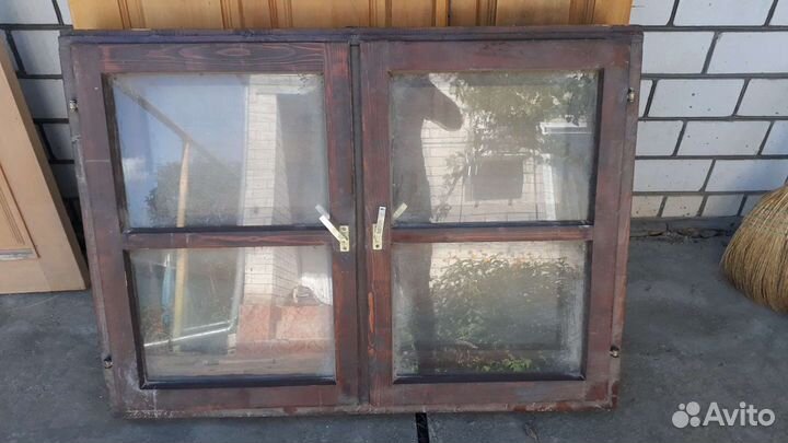 Деревянный оконный блок с 2-м стеклопакетом новый