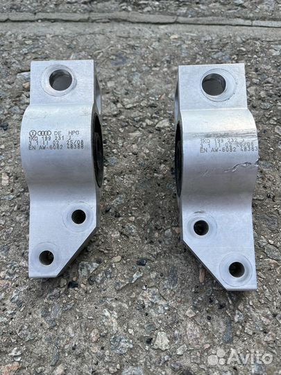 Сайлентблок рычага в сборе VAG