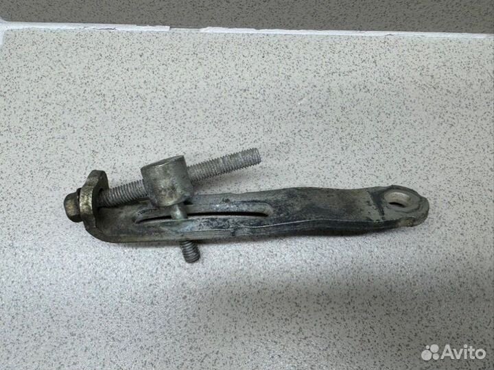 Планка натяжения ремня генератора Mitsubishi Asx