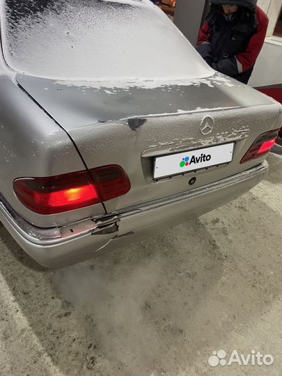 Mercedes-Benz E-класс 3.2 AT, 1997, битый, 500 000 км