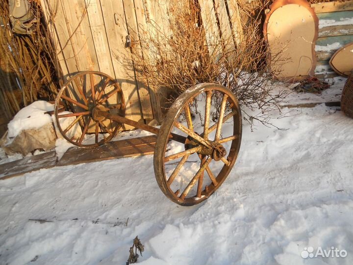 Колеса железные от телеги на оси только самовывоз