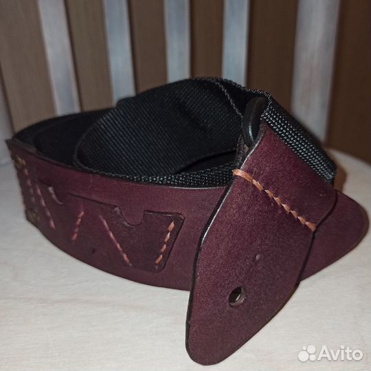 Кожаный гитарный ремень