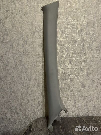 Обшивка передней правой стойки Nissan Qashqai J10