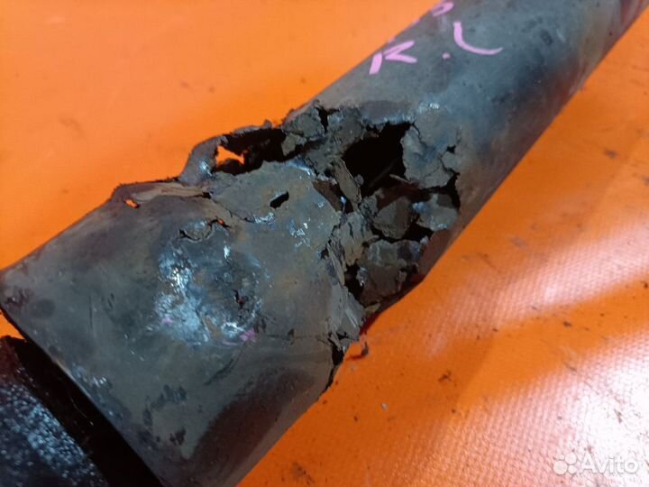 Амортизатор на Mazda Tribute EP3W