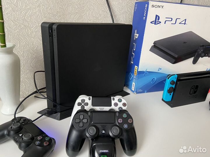 Прошитая Sony PS4 Slim много игр и доп аксессуары