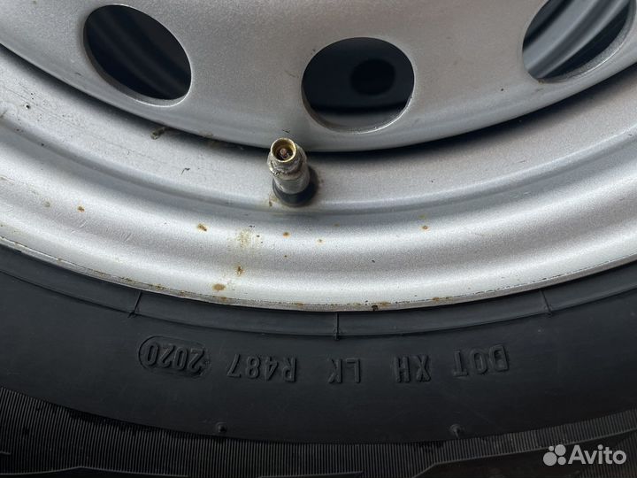 Зимняя резина г16 215 65 с дисками нива