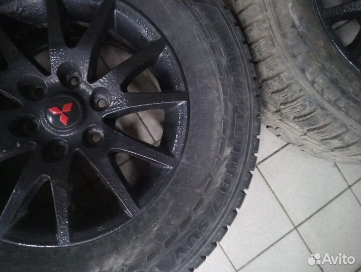 265/65 R17 Nokian Hakkapeliitta 7 SUV Зима Литые R17 pсd:6x139.7 ет:38 DIA:67.1