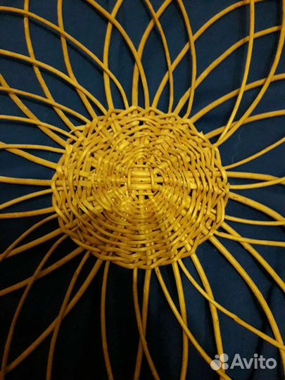 Панно из ивовой лозы