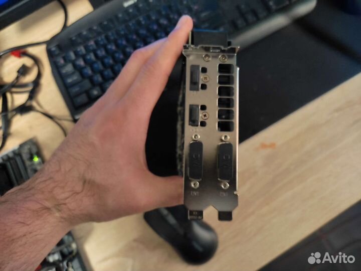 Видеокарта Asus Rog Strix RX 570 4gb Gaming