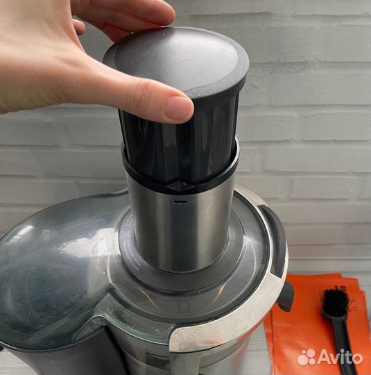 Соковыжималка Bork 22130