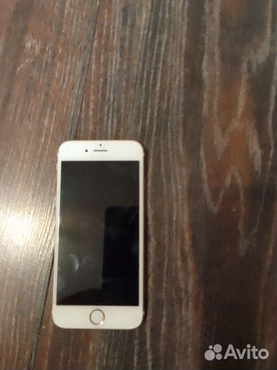 Телефон iPhone 6s