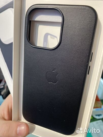 Чехол на iPhone экокожа с SafeMag