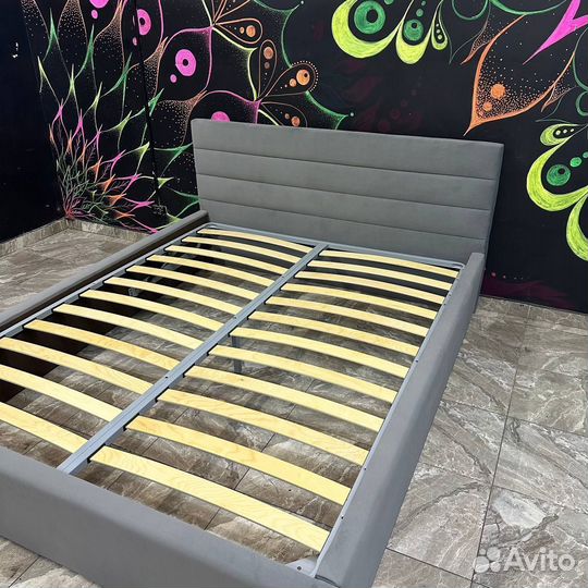 Кровать с подъемным механизмом 180х200