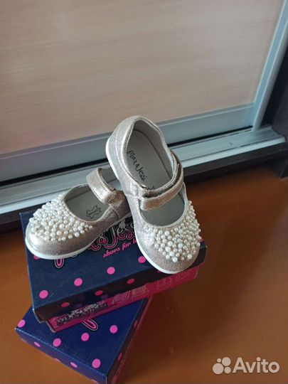Туфли на девочку