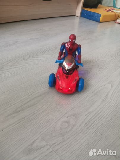 Человек паук игрушка
