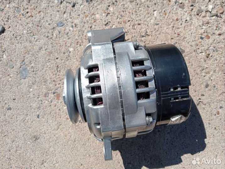 Генератор ваз 2107,2105,нива инжектор