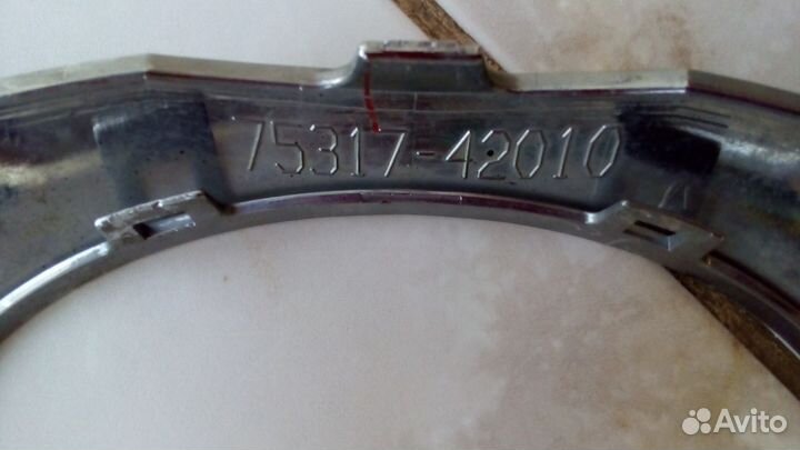 Радиаторная решетка для Toyota RAV4