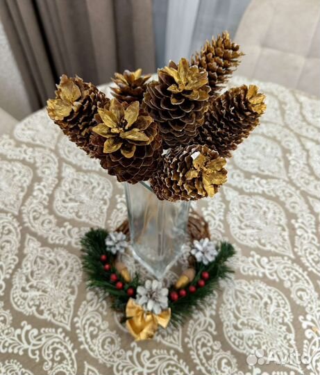 Шишки еловые. Новогодний декор