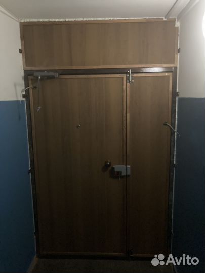 Дверь подъездная