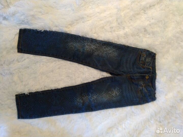 Джинсовый сарафан (р.116), джинсы (р.110) на девоч