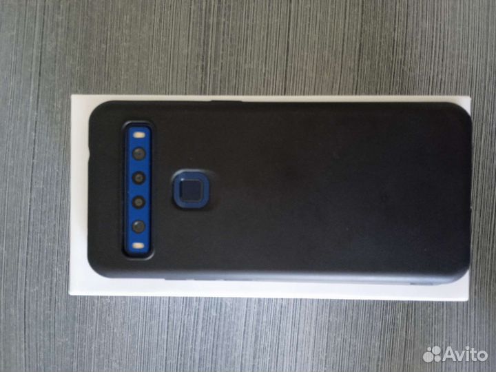 Телефон TCL 10L