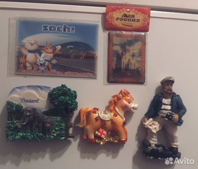 Магниты на холодильник из разных стран новые