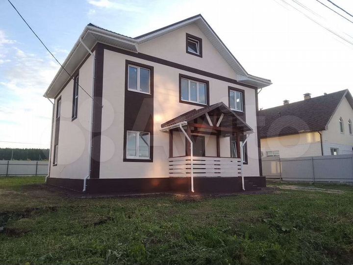 Дом 185 м² на участке 7 сот.