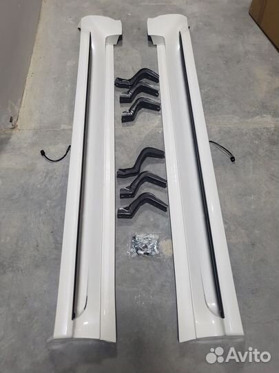 Пороги на land cruiser 300 белые