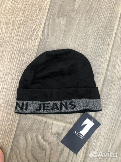 Шапка armani новая