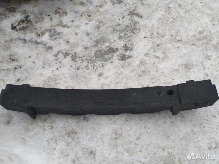 Абсорбер переднего бампера nissan Qashqai