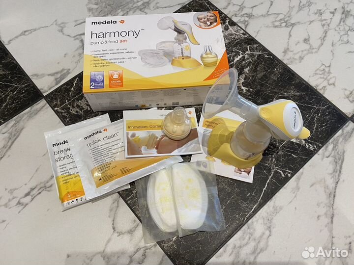 Молокоотсос Medela со смартсоской