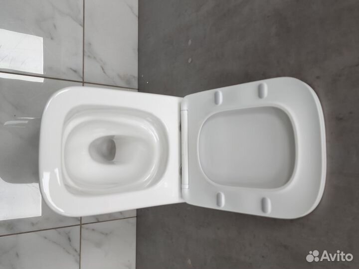 Унитаз подвесной Tornado 5027 безободковый