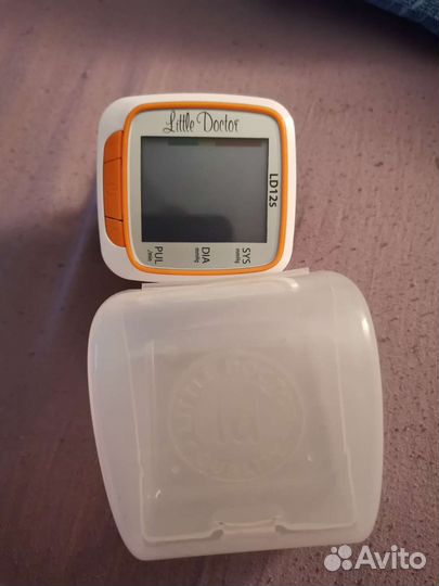 Тонометр автоматический на запястье