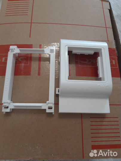 Рамка-суппорт 00514 под 2 модуля DKC