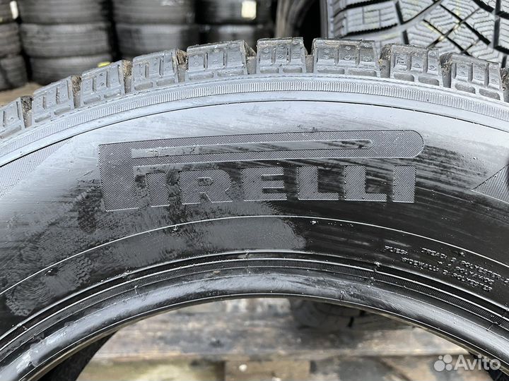 Pirelli Ice Zero FR 225/65 R17