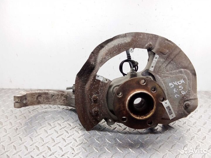 Кулак поворотный правый BMW X5 E70 6773784