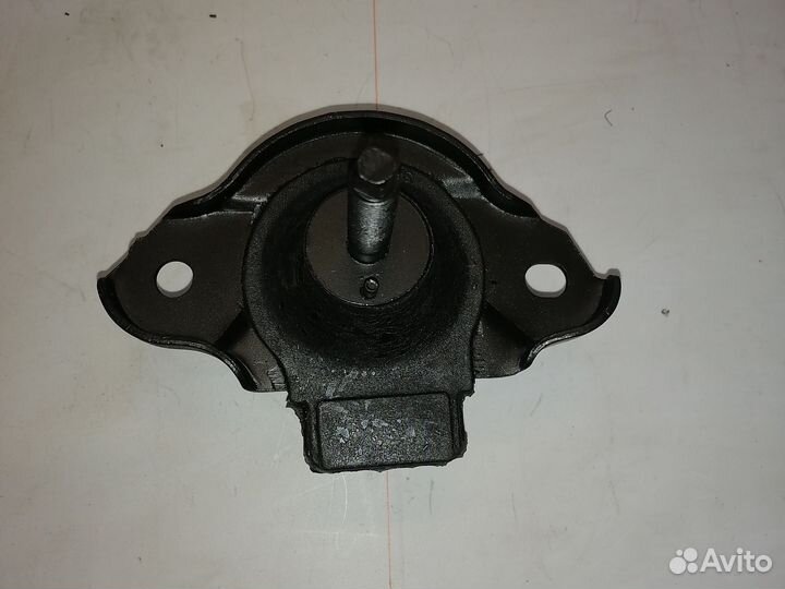 Подушка двигателя Honda